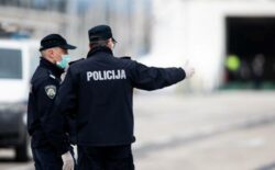 Patrola sarajevske policije: Nema praštanja – Kažnjavanju šetače, ali i putnike bez maske