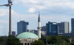 Nakon terorističkog napada u Beču naređeno zatvaranje “radikalnih džamija”